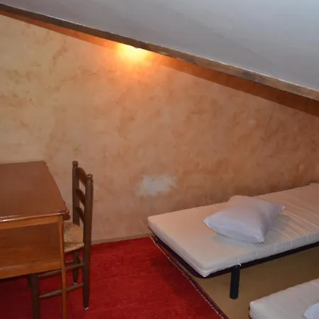 Et Colocation - Les 7 Fontaines Bed and Breakfast *